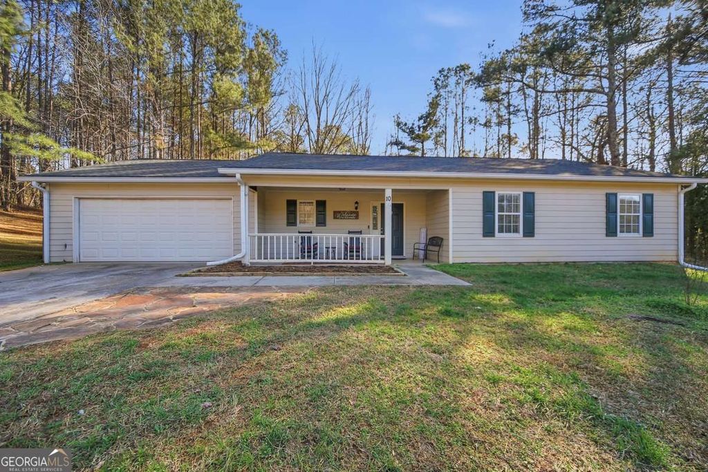 Photo of 10 Stoneview Circle, Covington, GA 30016 (MLS # 10701920)