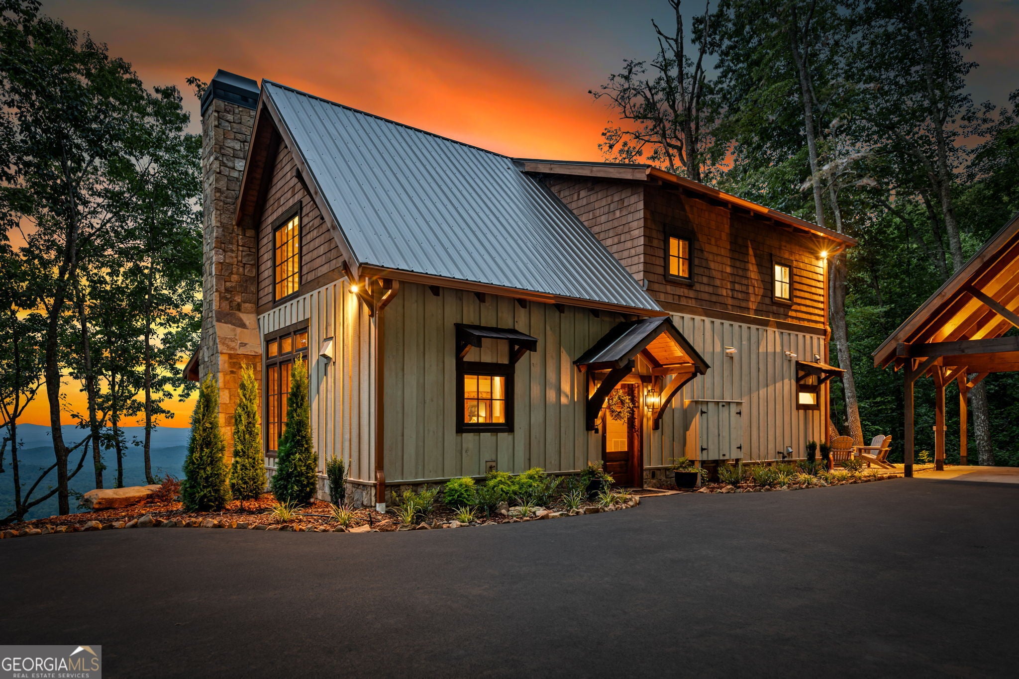 380 Utana Bluffs TRL