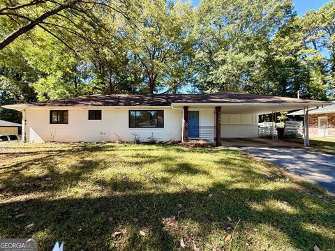 Photo of 2581 FARLEY Street, Atlanta, GA 30344 (MLS # 10624668)