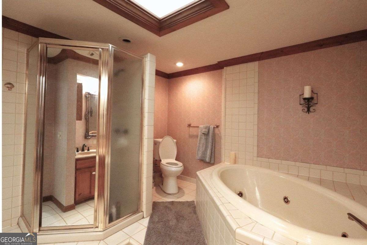Ellijay, Georgia, 30540, United States, 3 Bedrooms Bedrooms, ,3 BathroomsBathrooms,Residential,Active,2045510