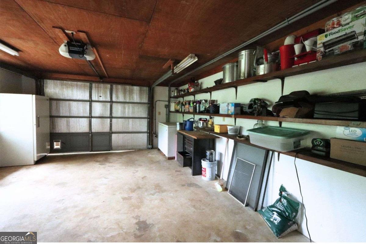 Ellijay, Georgia, 30540, United States, 3 Bedrooms Bedrooms, ,3 BathroomsBathrooms,Residential,Active,2045510