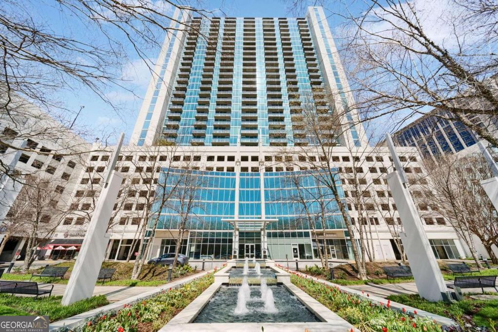 Photo of 3324 Peachtree Road NE #2705, Atlanta, GA 30326 (MLS # 10715697)