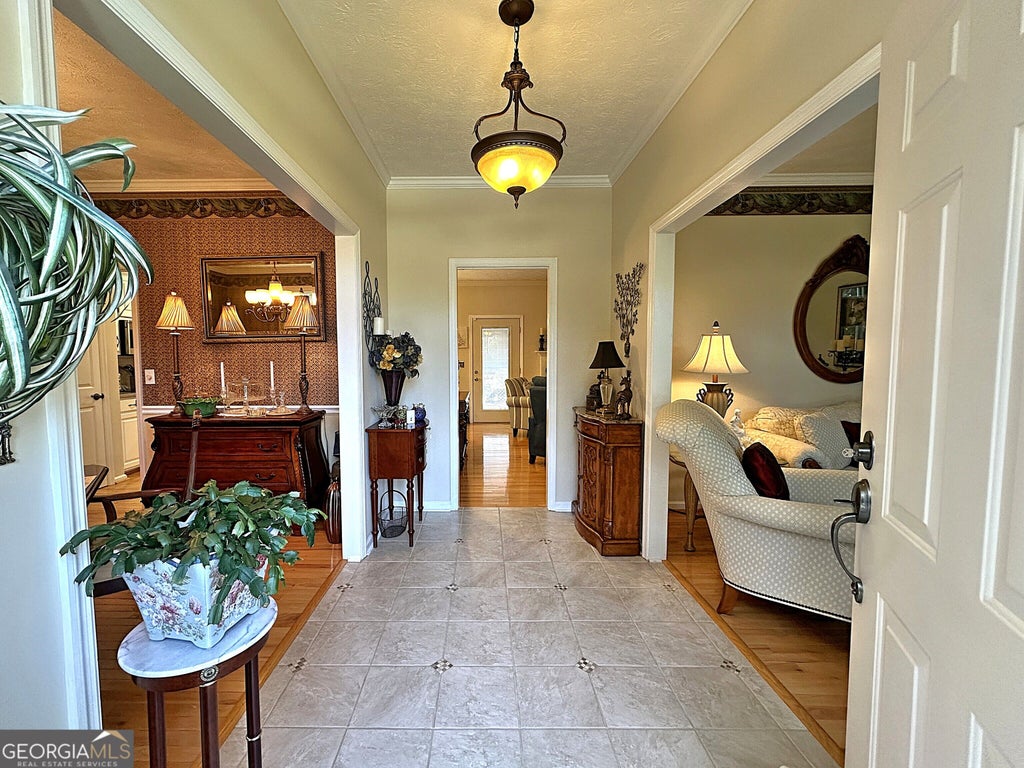 Photo of 404 Woodfield Court, Lagrange, GA 30240 (MLS # 10882370)