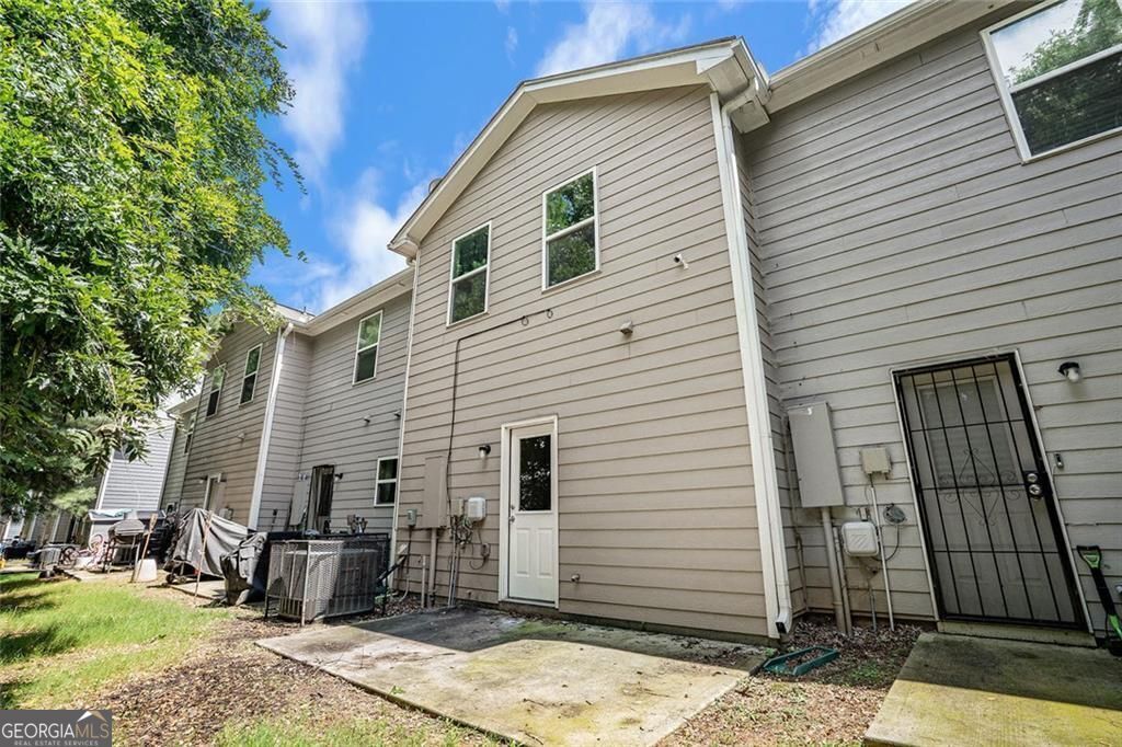 Photo of 4043 Avalon Road SW, Atlanta, GA 30331 (MLS # 10667496)