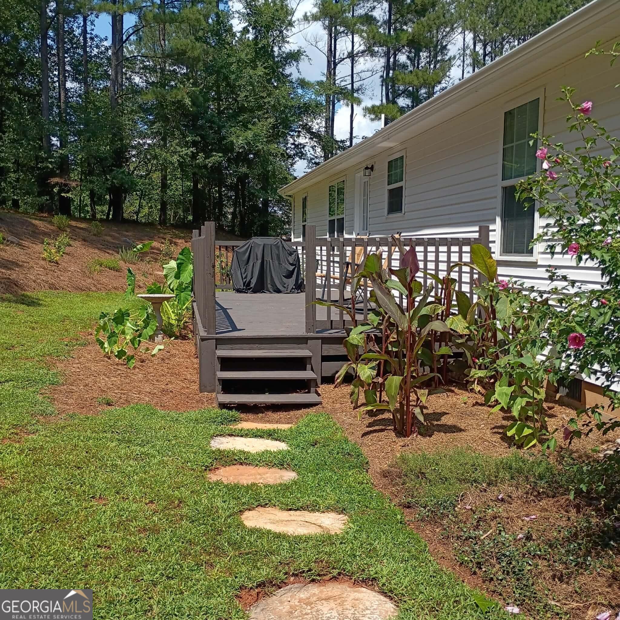 455 Bell LOOP