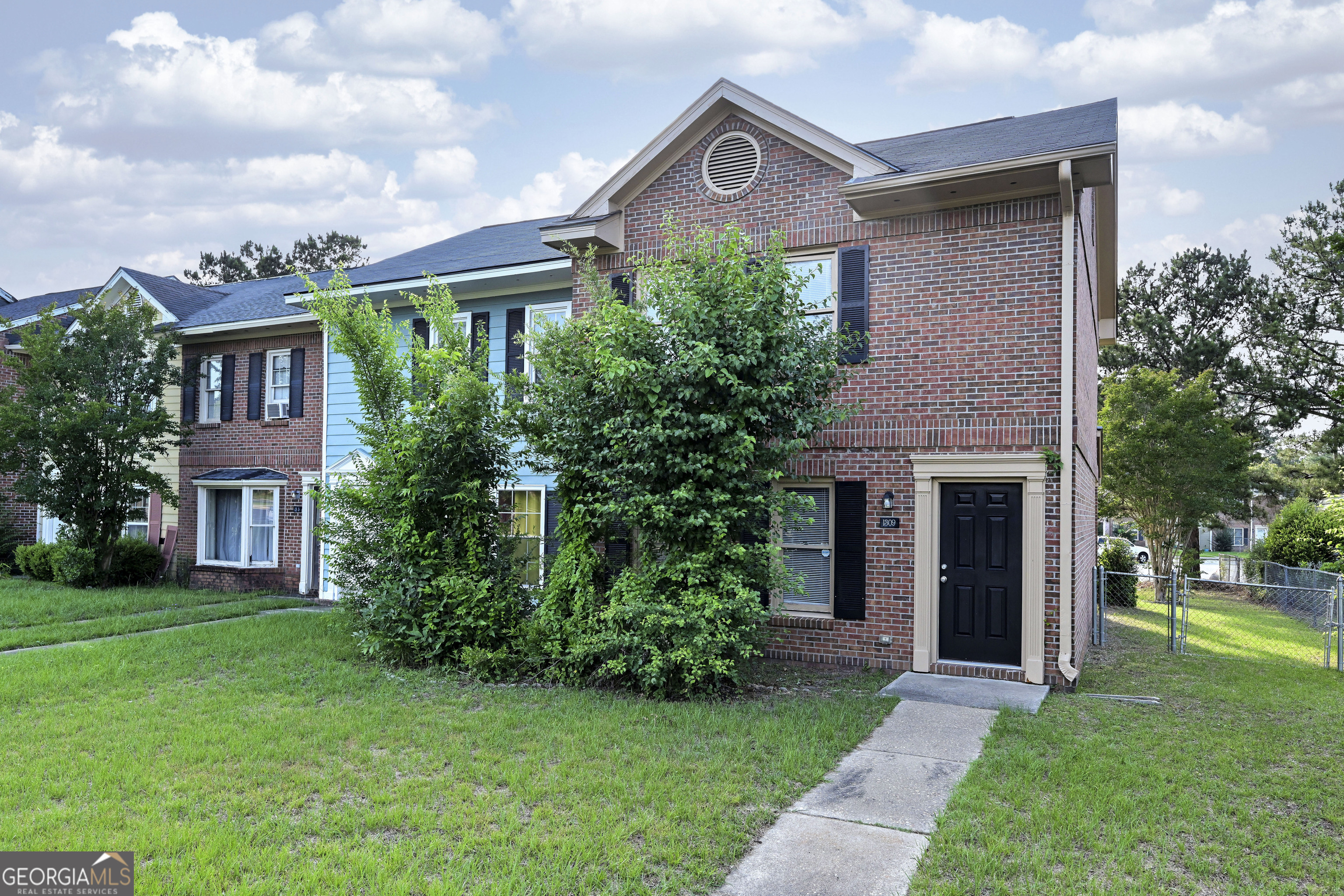 1309 Newton RD