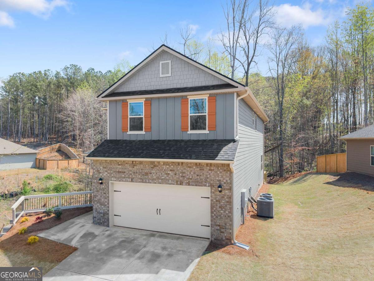266 Magnolia Villas DR