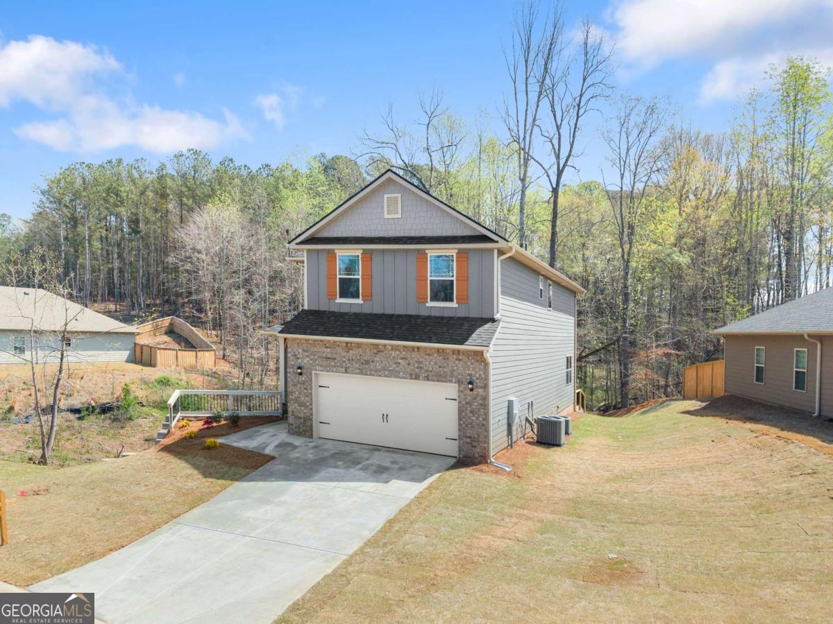 266 Magnolia Villas DR