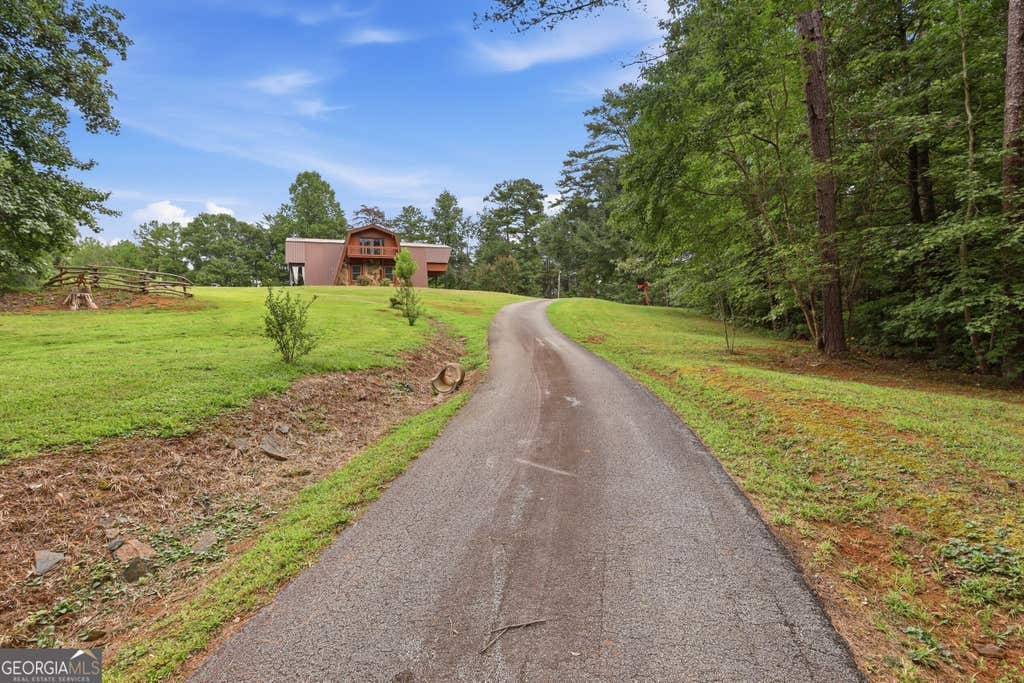 Photo of 932 Camp Mikell Road, Toccoa, GA 30577 (MLS # 10831542)