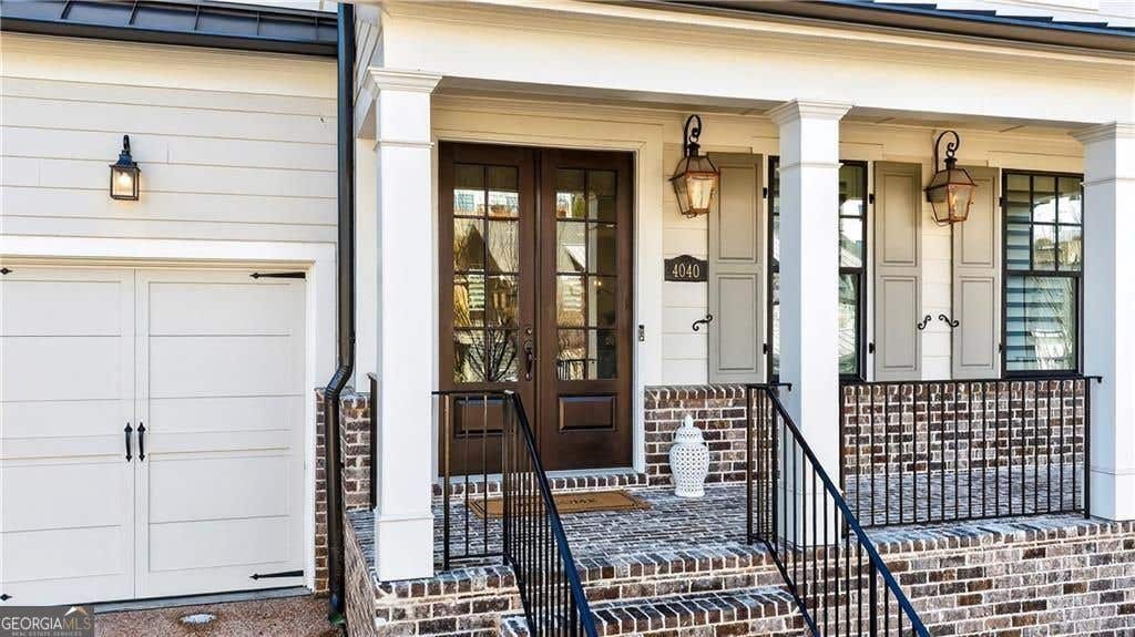 Photo of 4040 Connolly Court, Roswell, GA 30075 (MLS # 10820622)