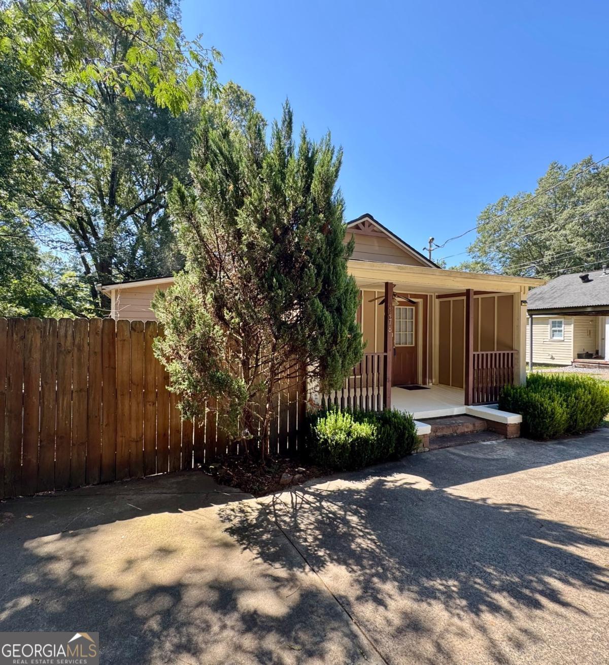 Coats & Clark - Residential