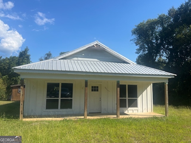 This is a 3 bedroom 2 bath home all on one level. This home is not complete. It is framed in only. Great chance to finish off a brand new home with your very own flooring colors and fixtures. Seller is not doing the work. There is just over an acre of land and is located right off of Kings Rd on a small neighborhood road.