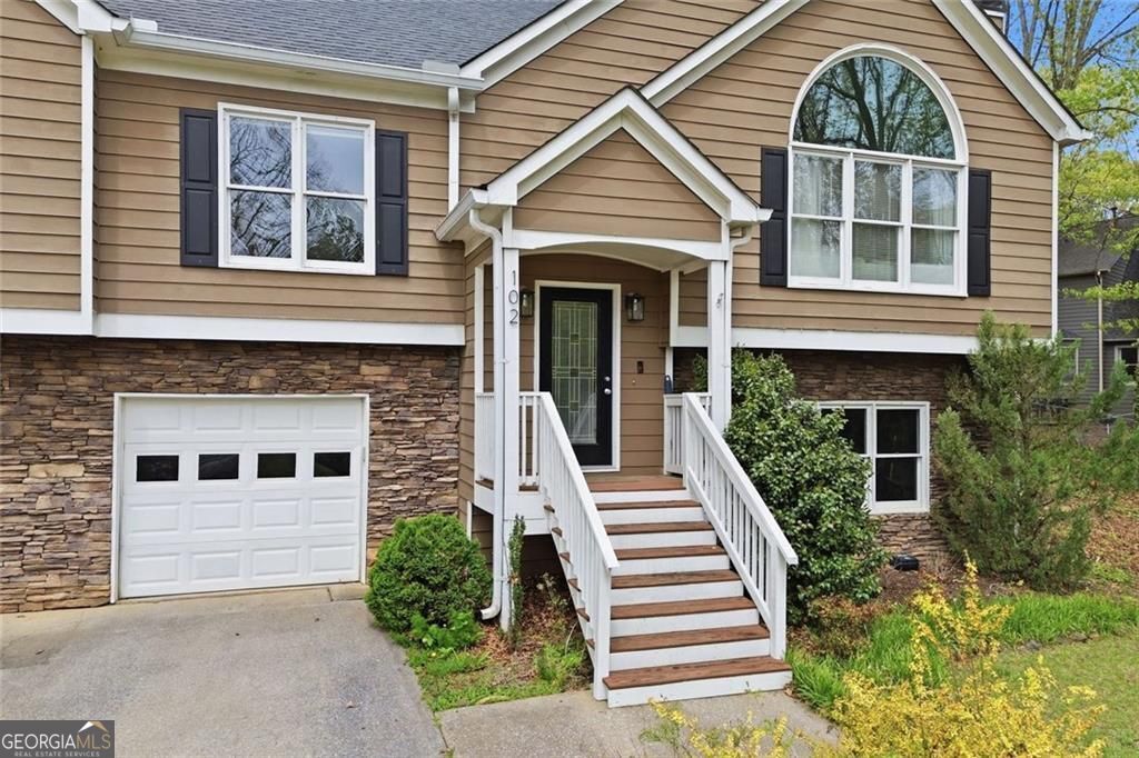 102 Cypress DR