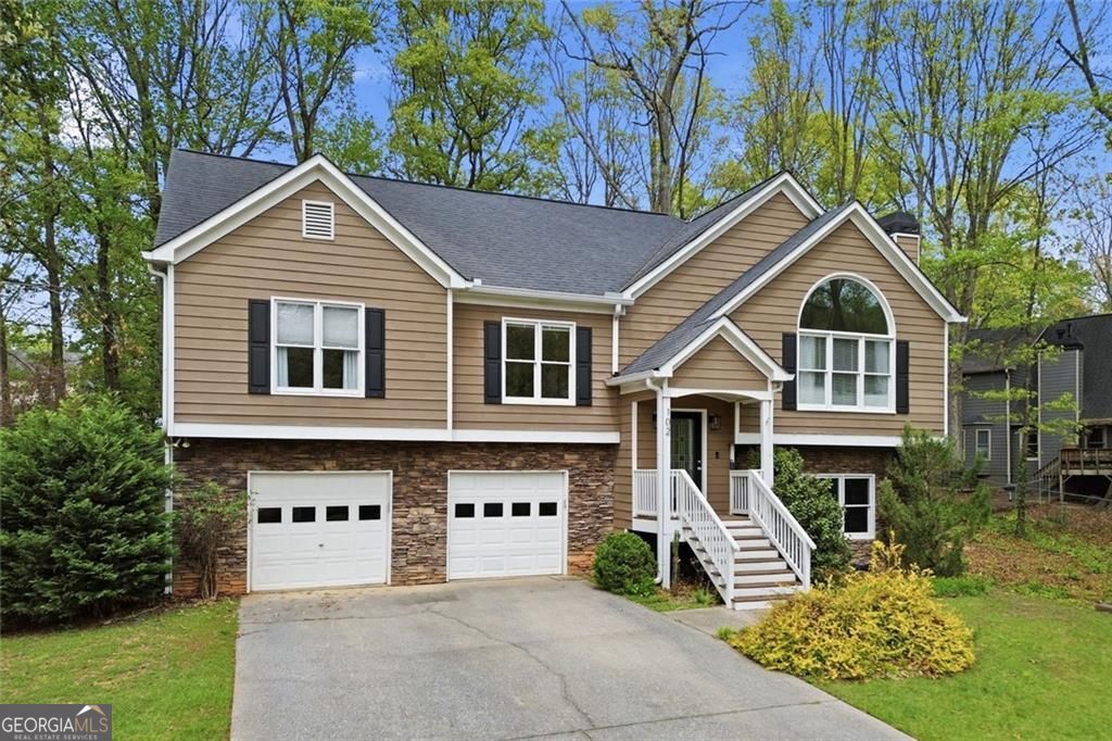 102 Cypress DR