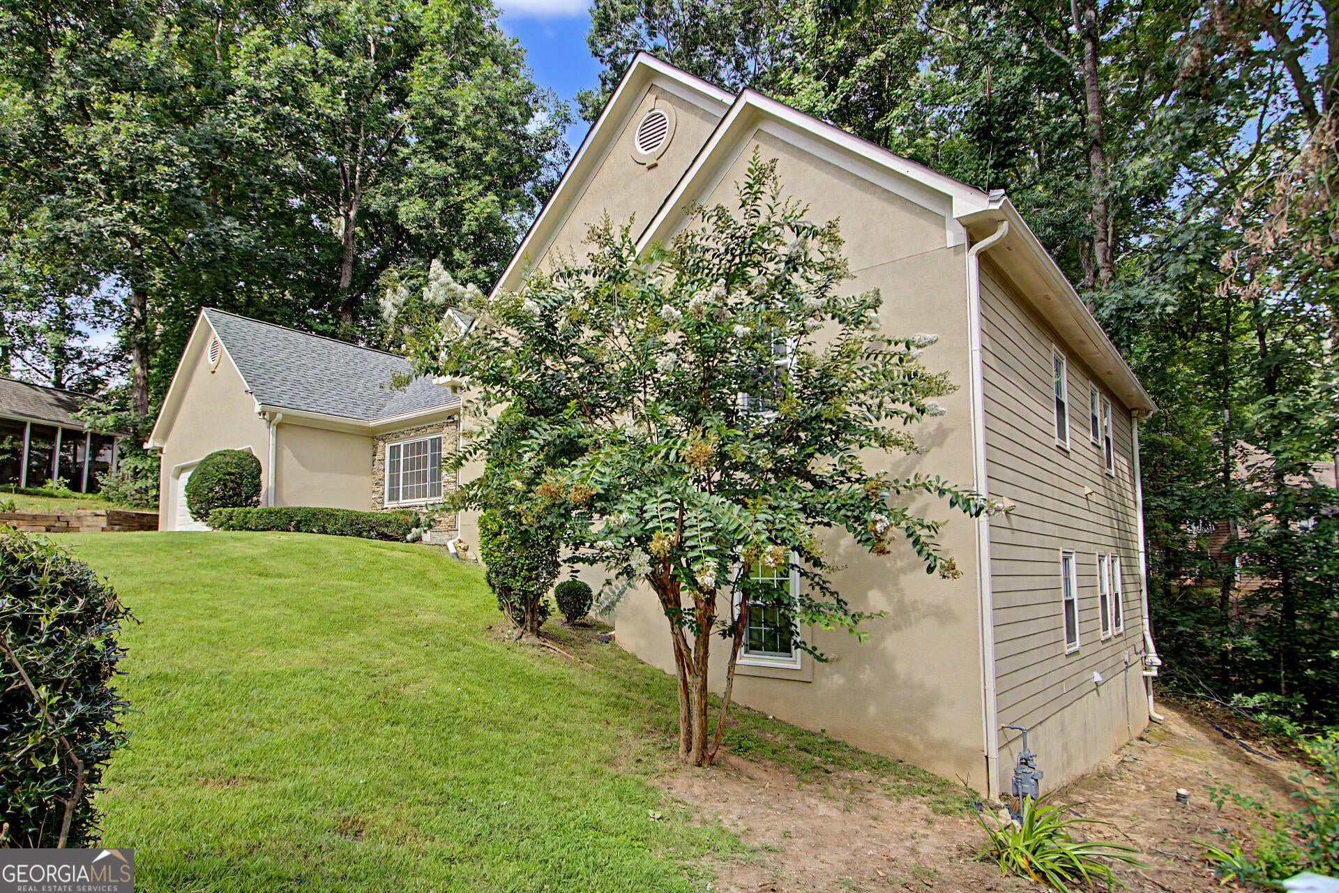 311 Clubhouse CT NW