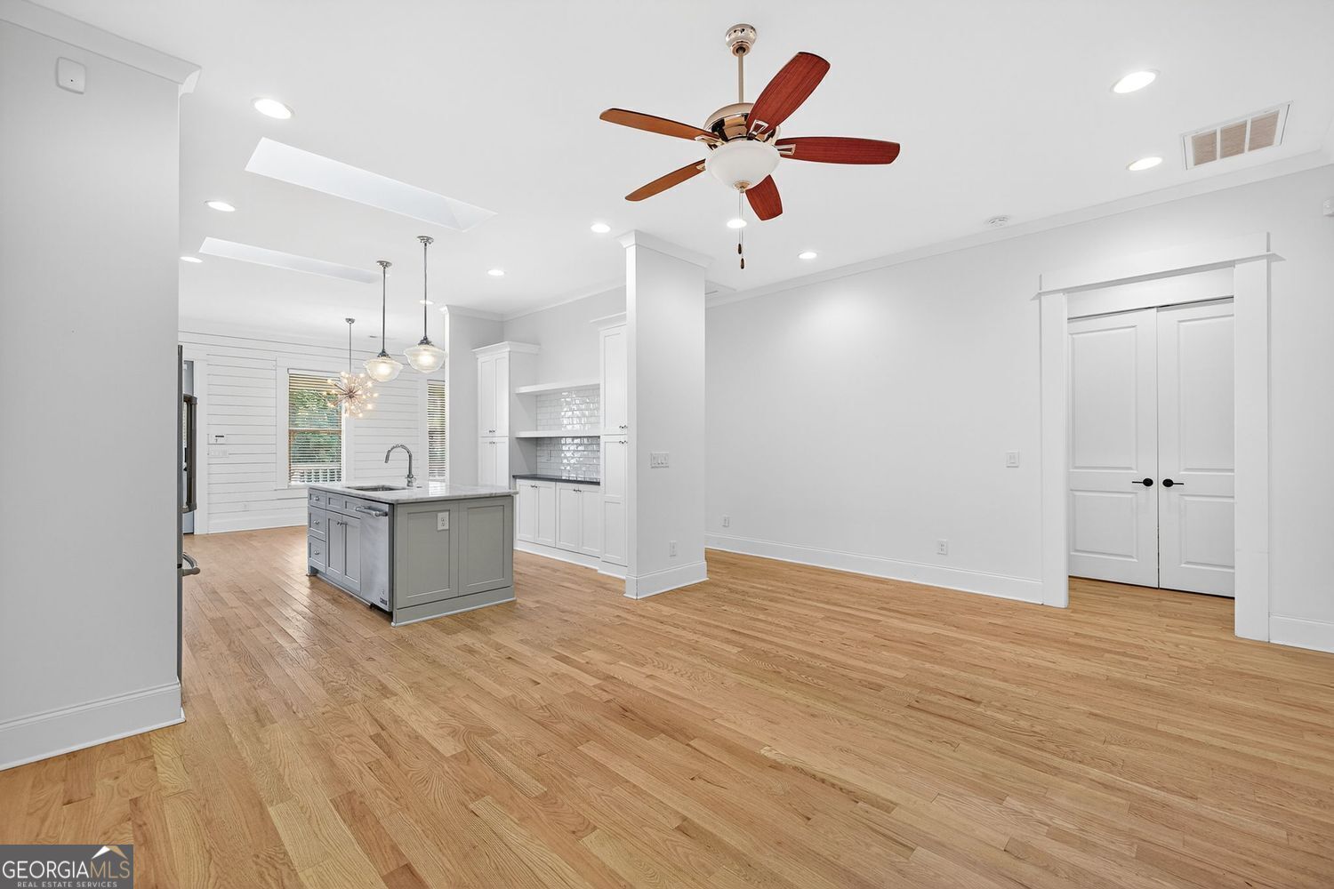 Atlanta, Georgia 30312, United States, 3 Bedrooms Bedrooms, ,2 BathroomsBathrooms,Residential,Active,204877