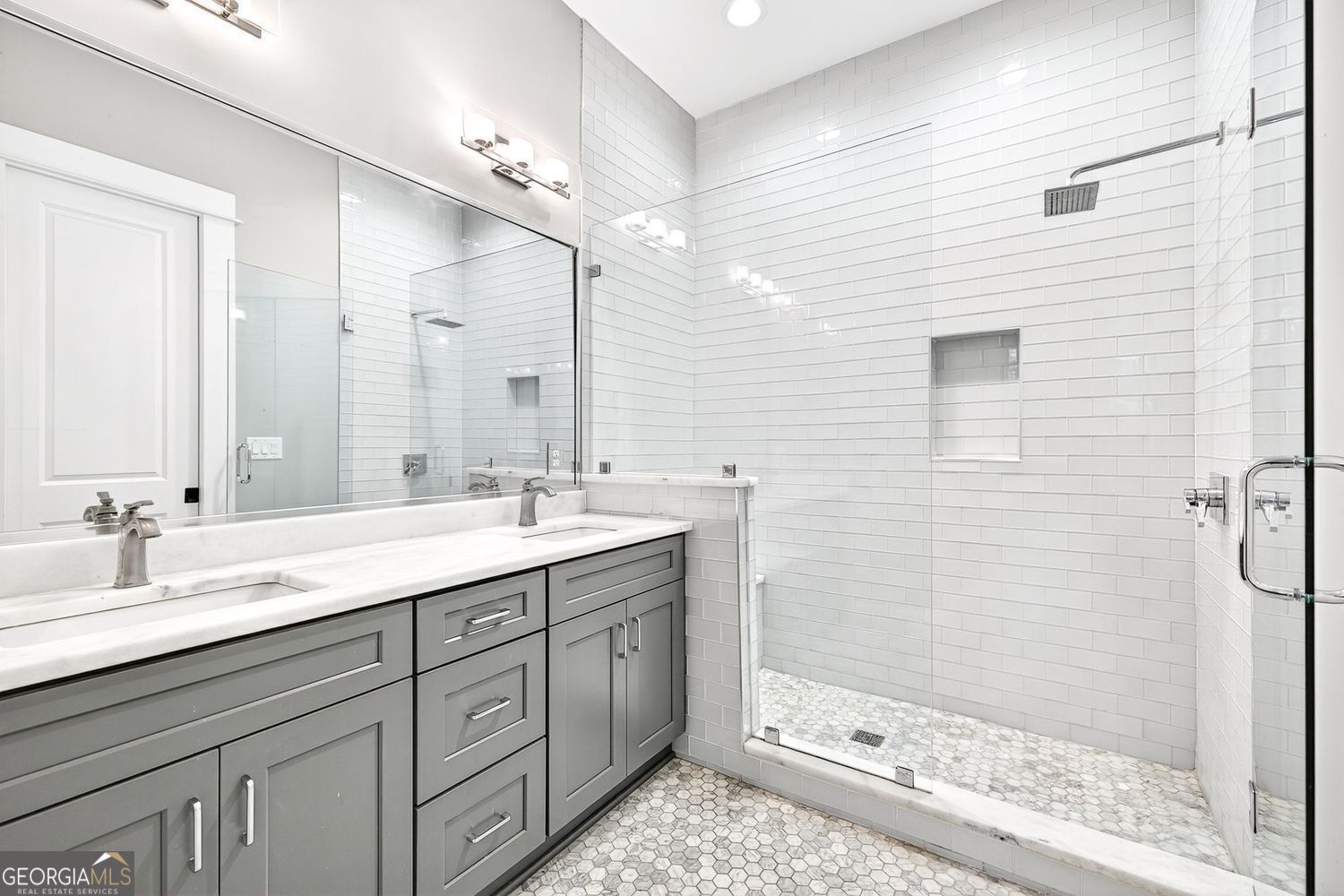 Atlanta, Georgia 30312, United States, 3 Bedrooms Bedrooms, ,2 BathroomsBathrooms,Residential,Active,204877