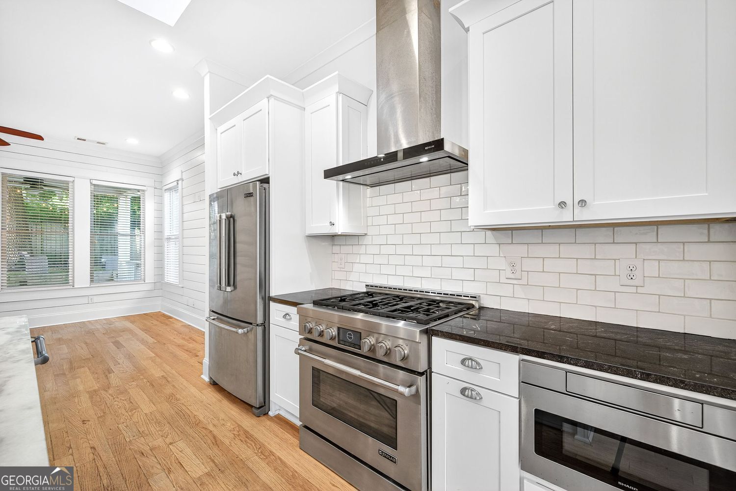 Atlanta, Georgia 30312, United States, 3 Bedrooms Bedrooms, ,2 BathroomsBathrooms,Residential,Active,204877