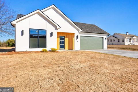 A home in Newnan