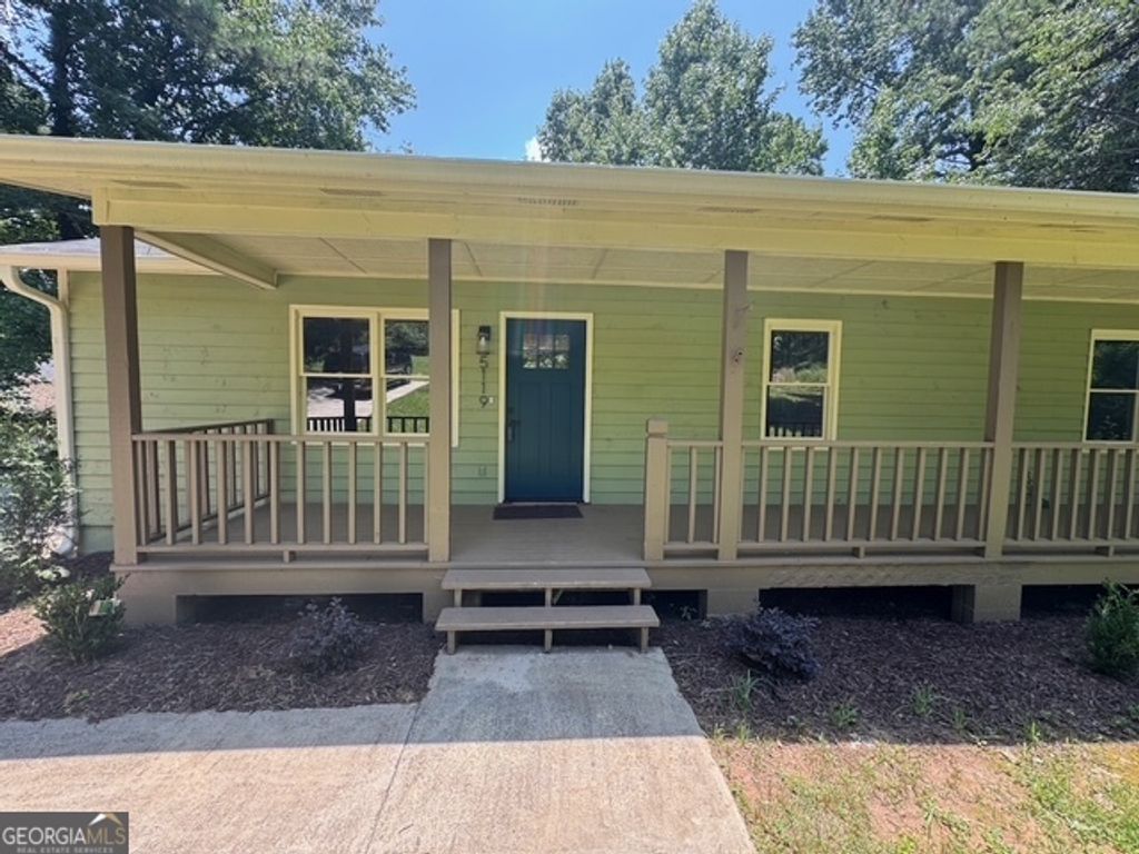 Photo of 5119 Ash Circle, Gainesville, GA 30504 (MLS # 10812219)