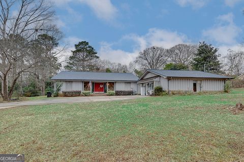 A home in Thomaston