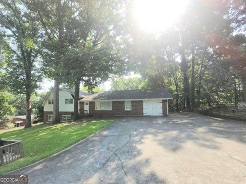 Photo of 49 Cliffbrink Drive SE, Lindale, GA 30147 (MLS # 10814775)