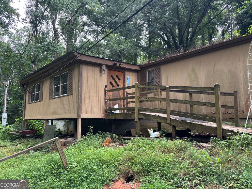 Photo of 552 Kelly Dr, Canton, GA 30115 (MLS # 10807227)