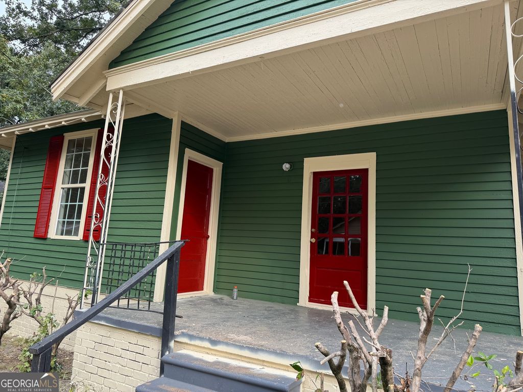 Photo of 104 6th Street, Monroe, GA 30655 (MLS # 10767885)