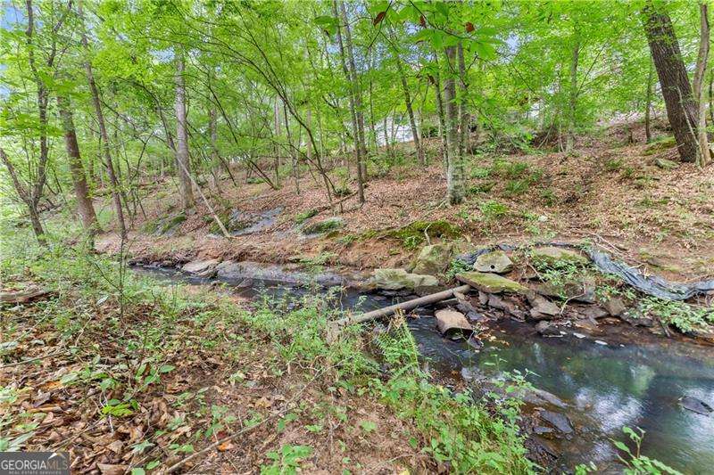 1125 Pine Grove RD