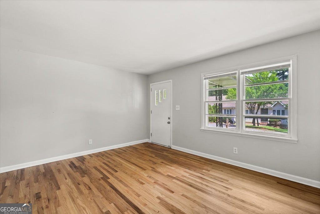 Photo of 220 Opal Drive, Roswell, GA 30075 (MLS # 10845439)