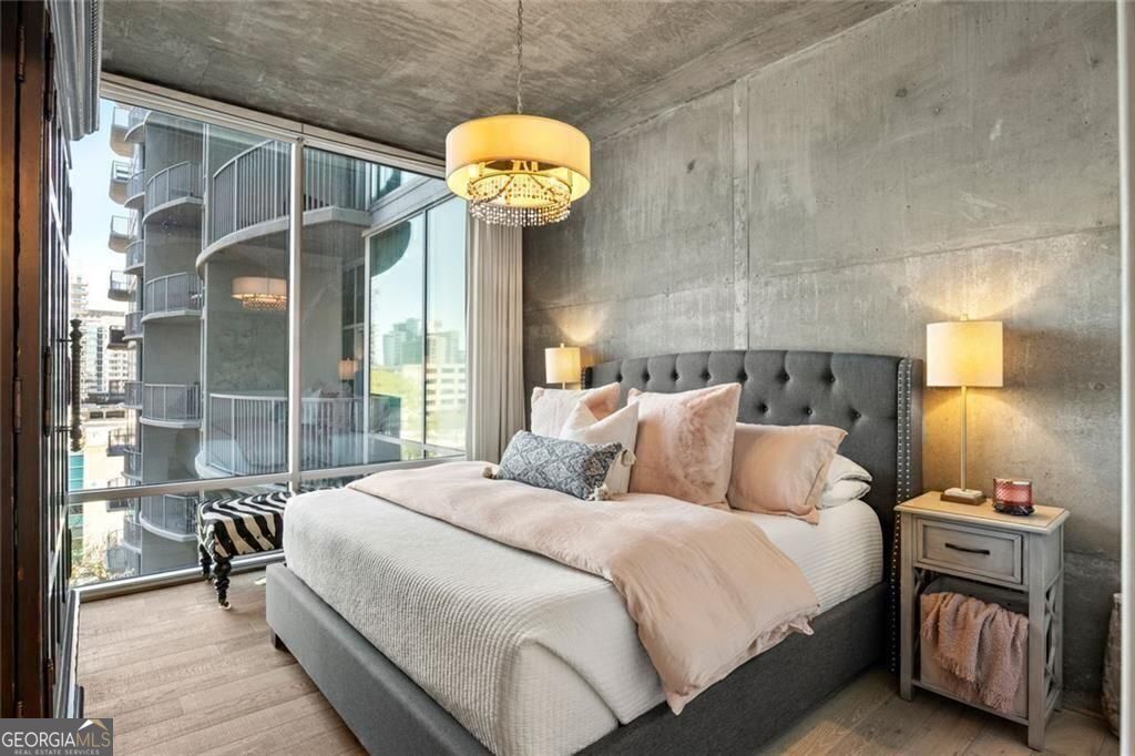 Metropolis - Residential