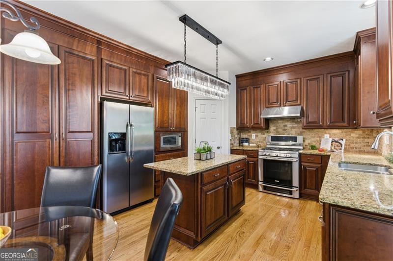 8470 River Walk LNDG