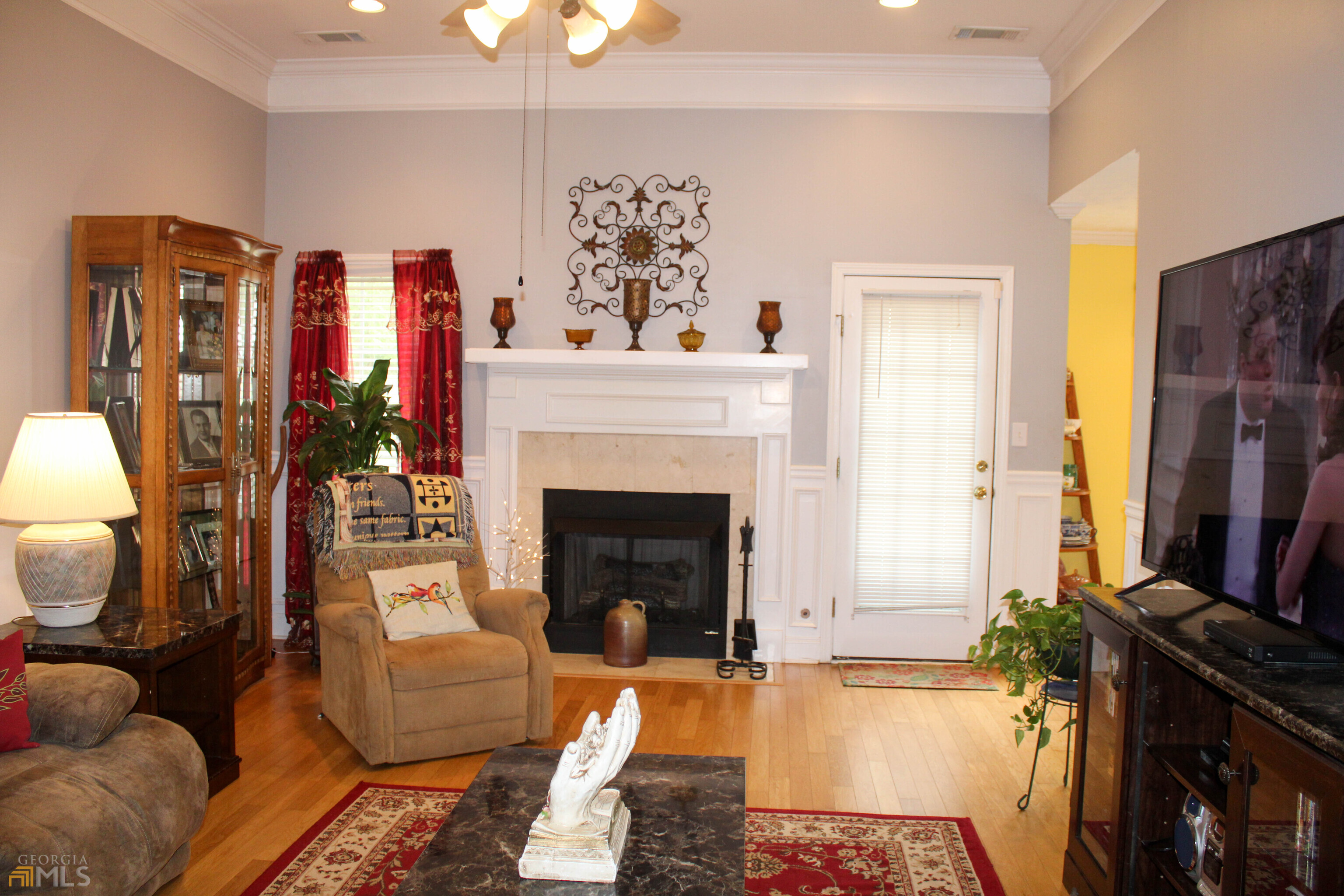 Eleanor's Pond - Residential