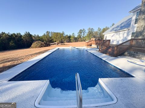 A home in Baxley