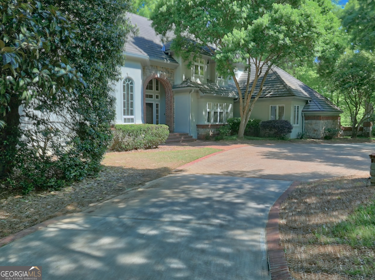 101 Glen Eagle WAY
