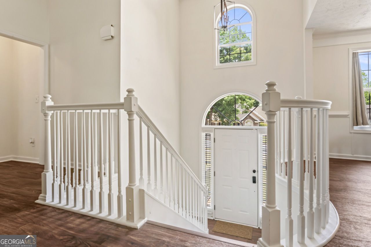 863 Clifton RDG