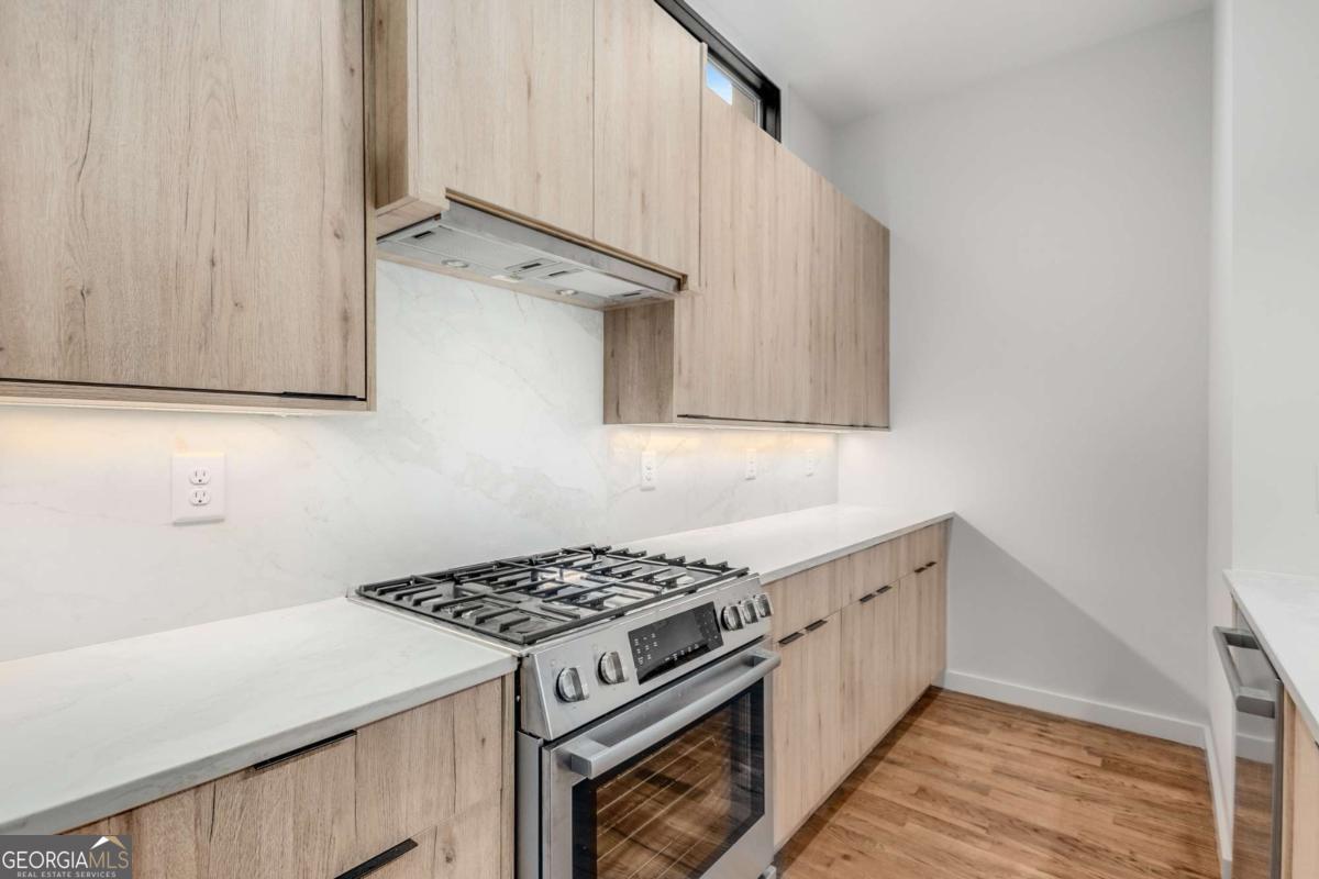 105 Georgia AVE SE 4