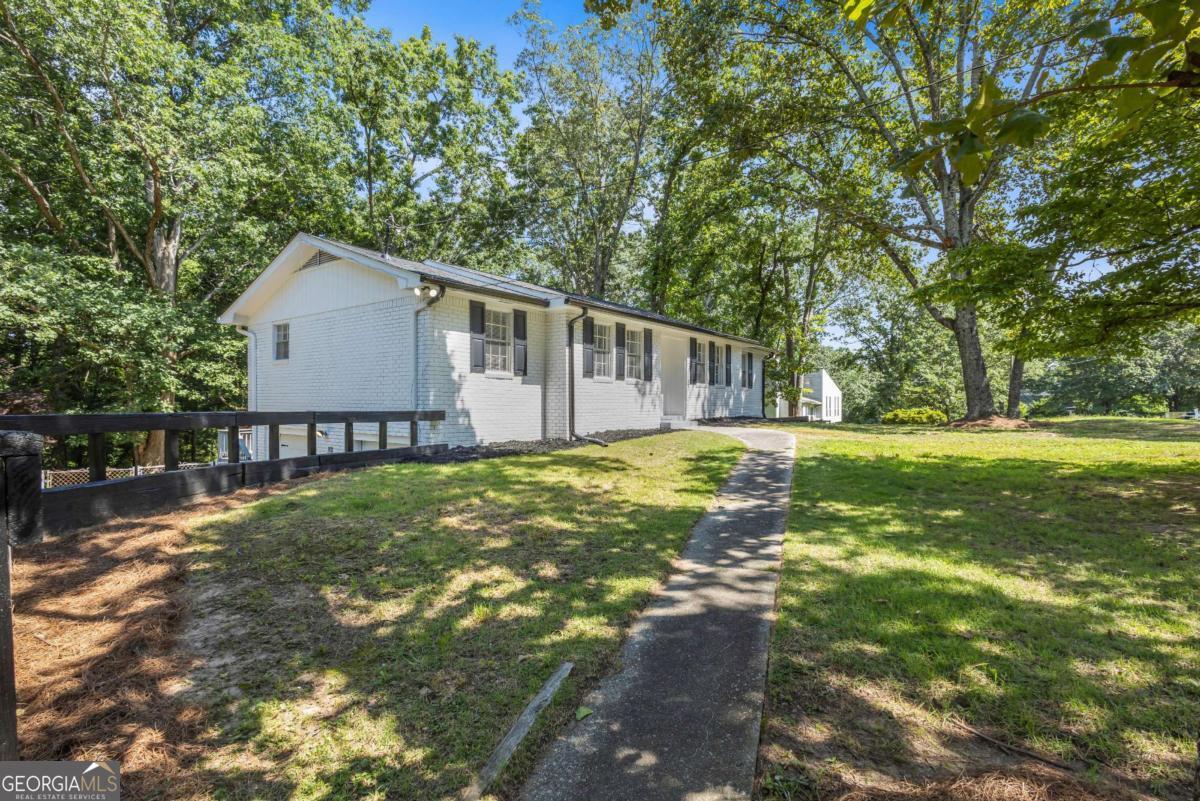 4890 Old Briar Trl