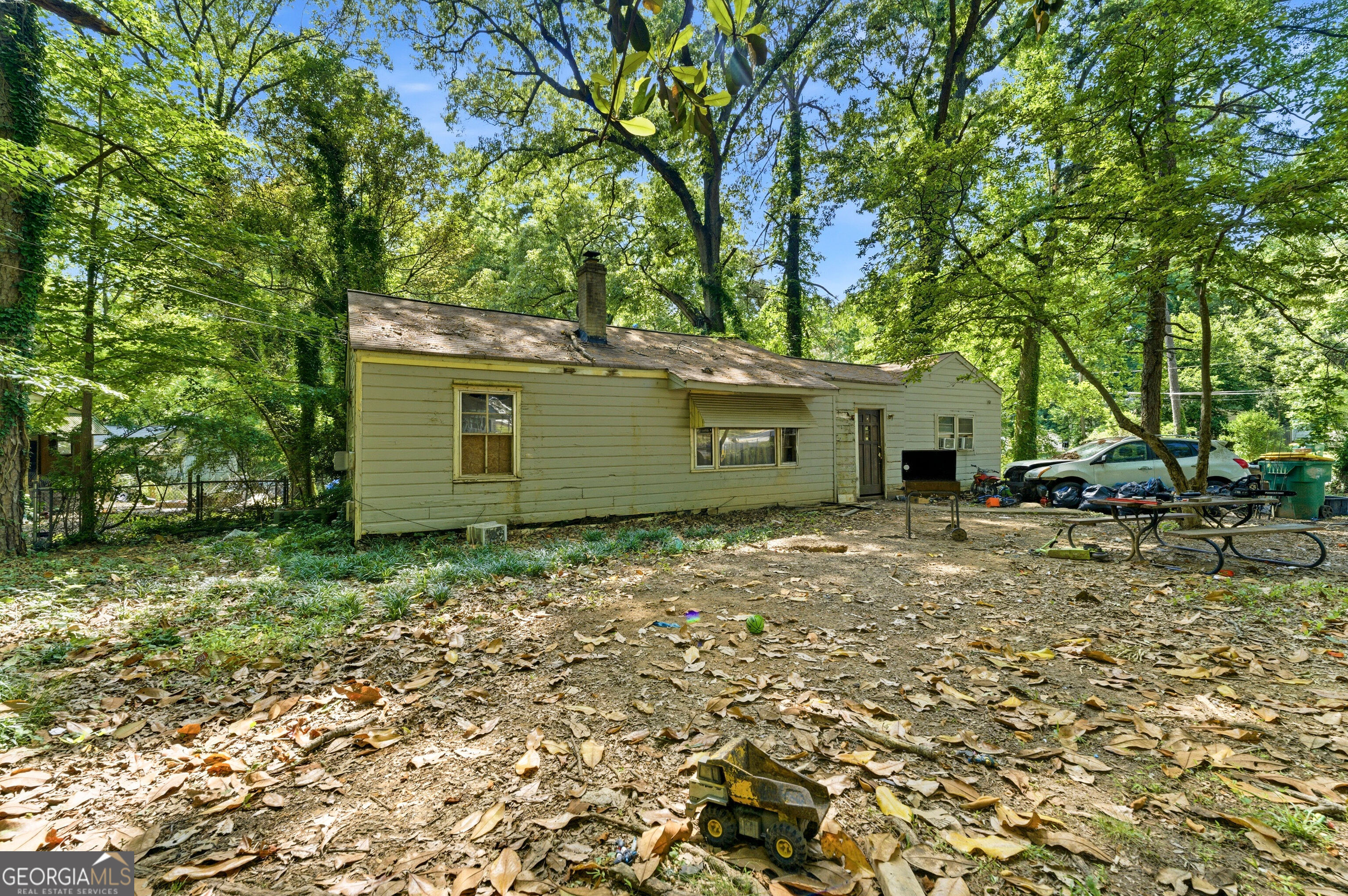 4661 Puckett ST