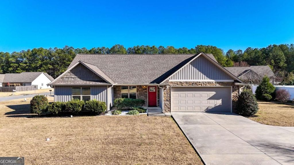 Photo of 111 Koufax Drive SW, Calhoun, GA 30701 (MLS # 10654065)
