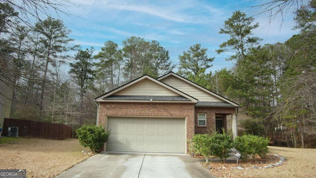 Photo of 813 Blue Hill Lane, Atlanta, GA 30349 (MLS # 10672343)