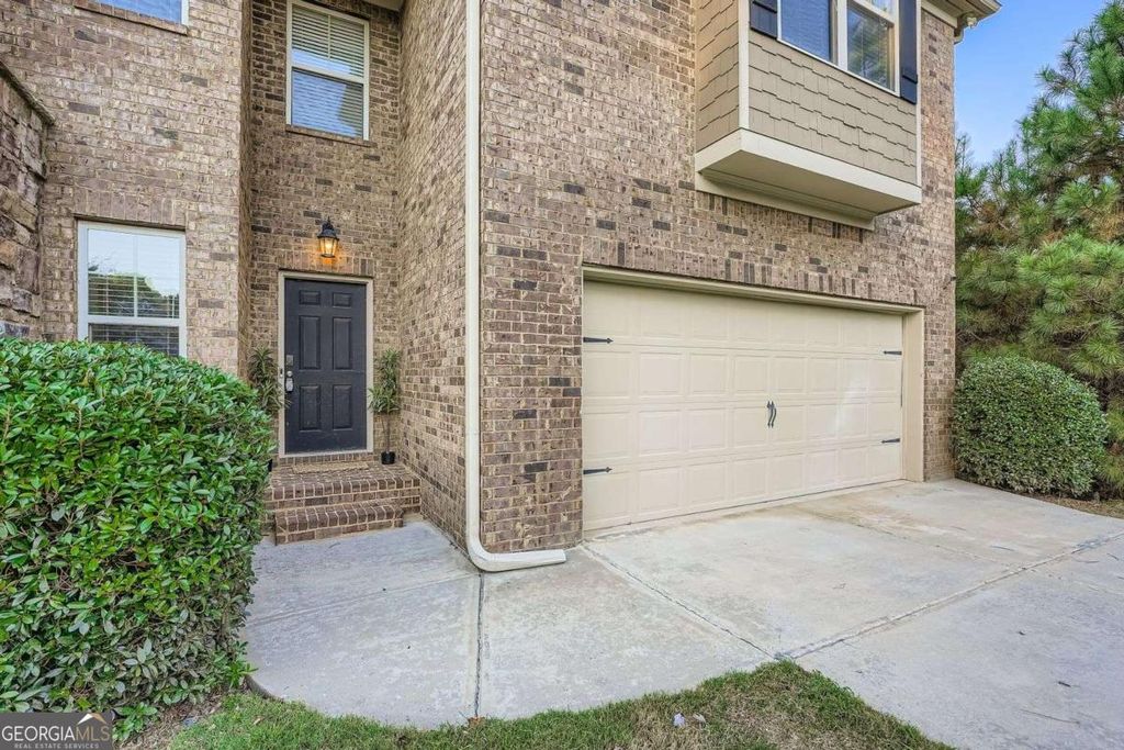 Photo of 1240 Grayson Oaks Drive, Lawrenceville, GA 30045 (MLS # 10631436)