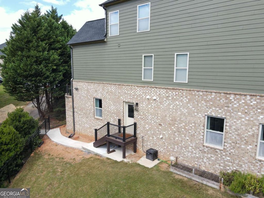 Photo of 2184 Skye Isles Pass, Lawrenceville, GA 30045 (MLS # 10685264)