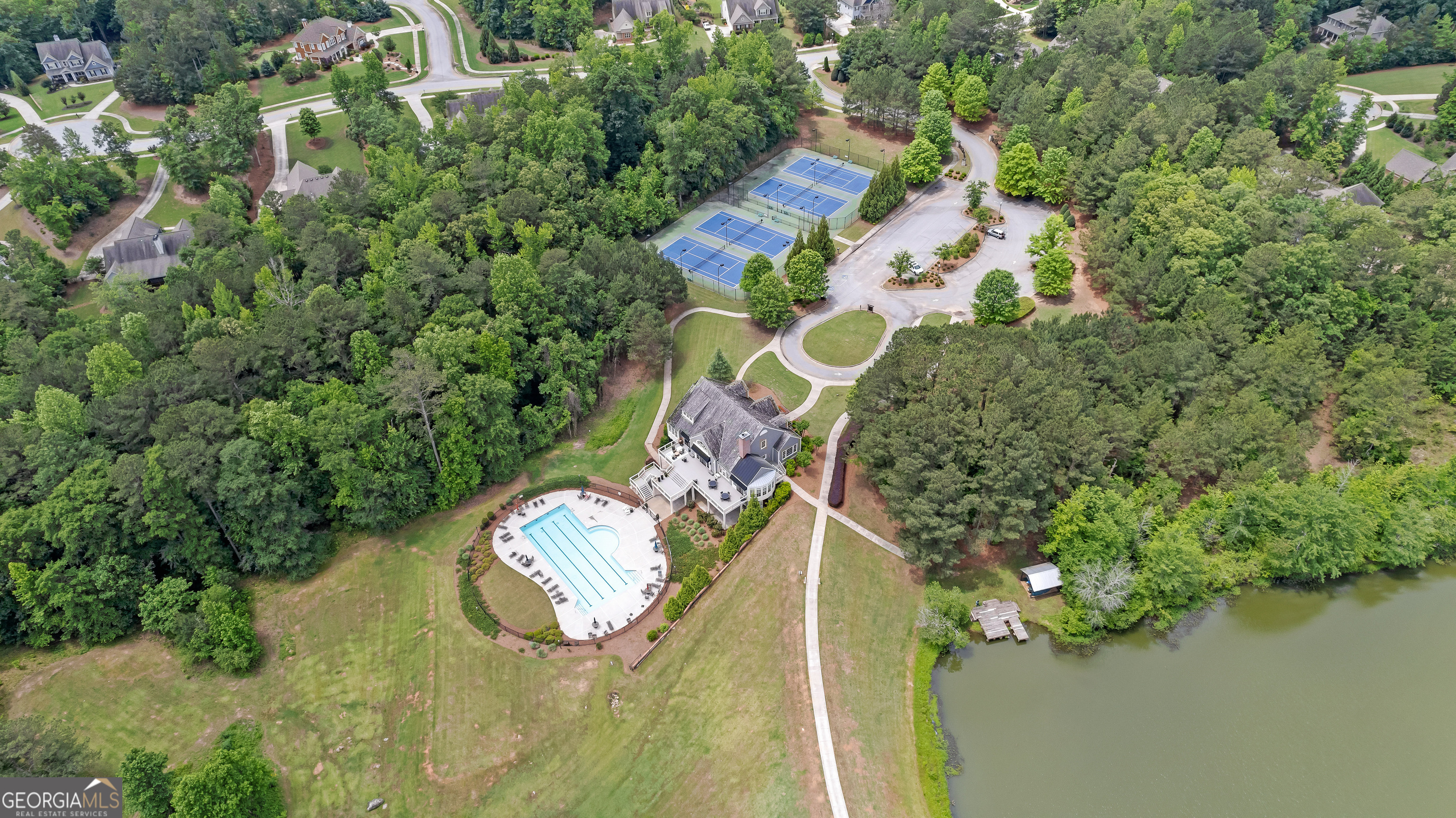 Fayetteville, Georgia 30215, United States, 4 Bedrooms Bedrooms, ,4 BathroomsBathrooms,Residential,Pending,114772