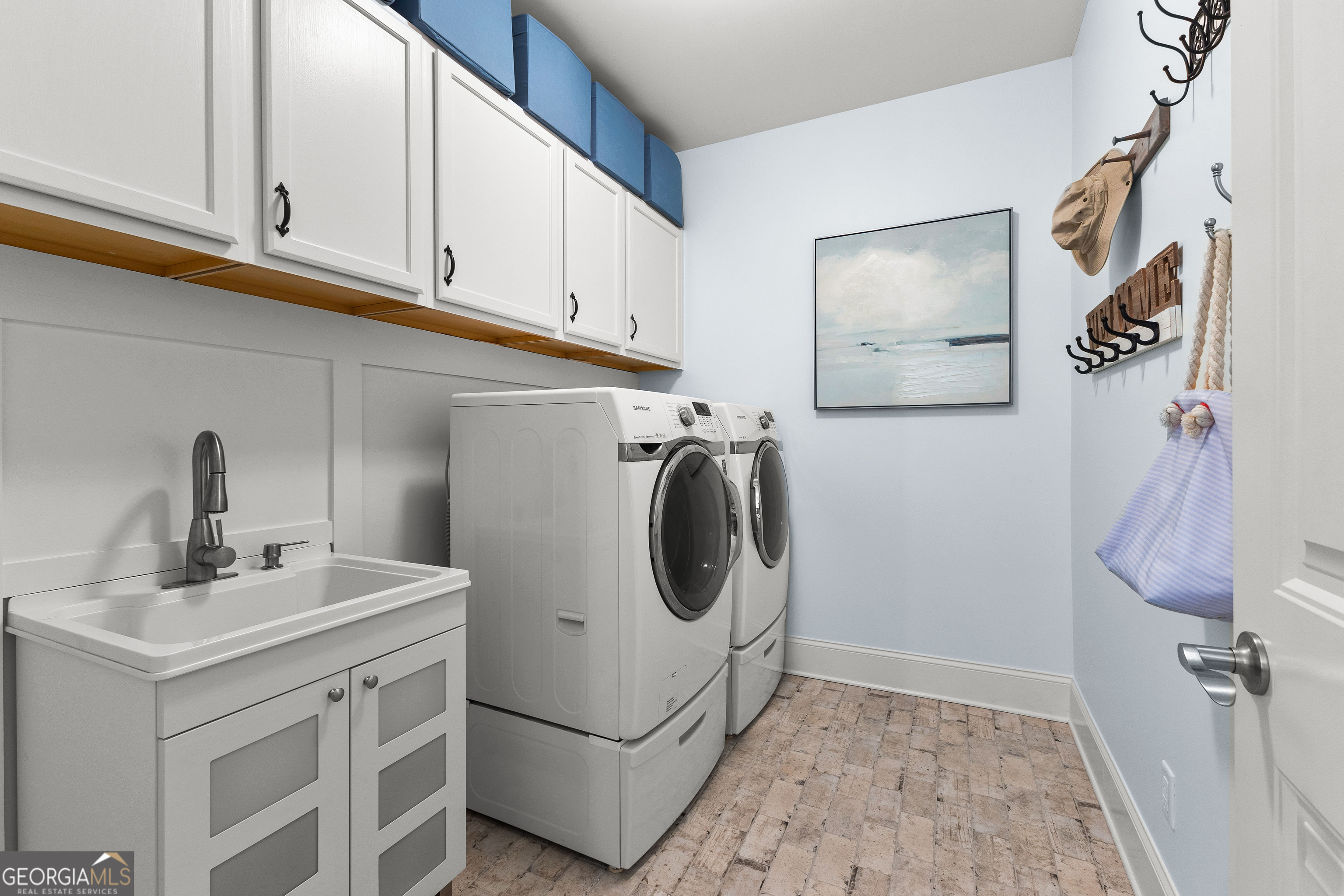 Fayetteville, Georgia 30215, United States, 4 Bedrooms Bedrooms, ,4 BathroomsBathrooms,Residential,Pending,114772