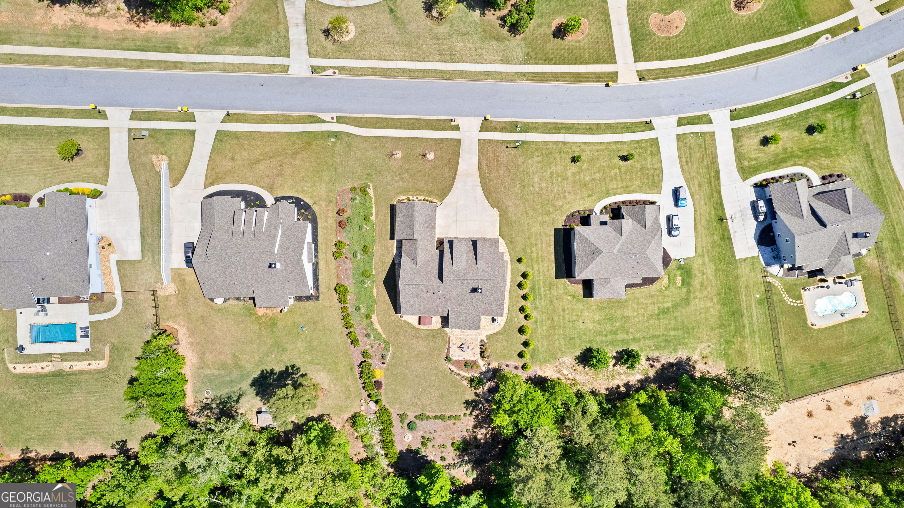 Fayetteville, Georgia 30215, United States, 4 Bedrooms Bedrooms, ,4 BathroomsBathrooms,Residential,Pending,114772