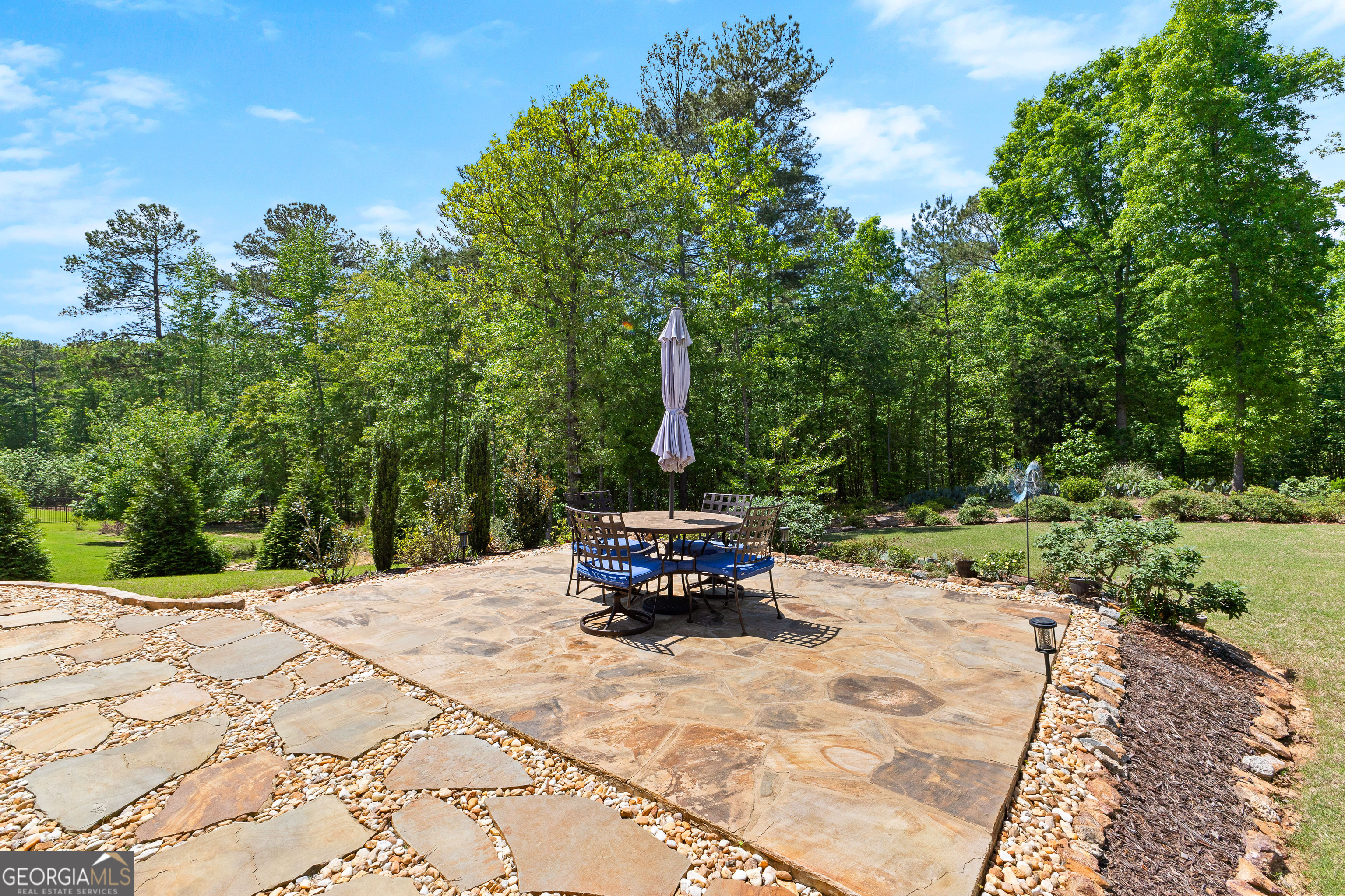 Fayetteville, Georgia 30215, United States, 4 Bedrooms Bedrooms, ,4 BathroomsBathrooms,Residential,Pending,114772