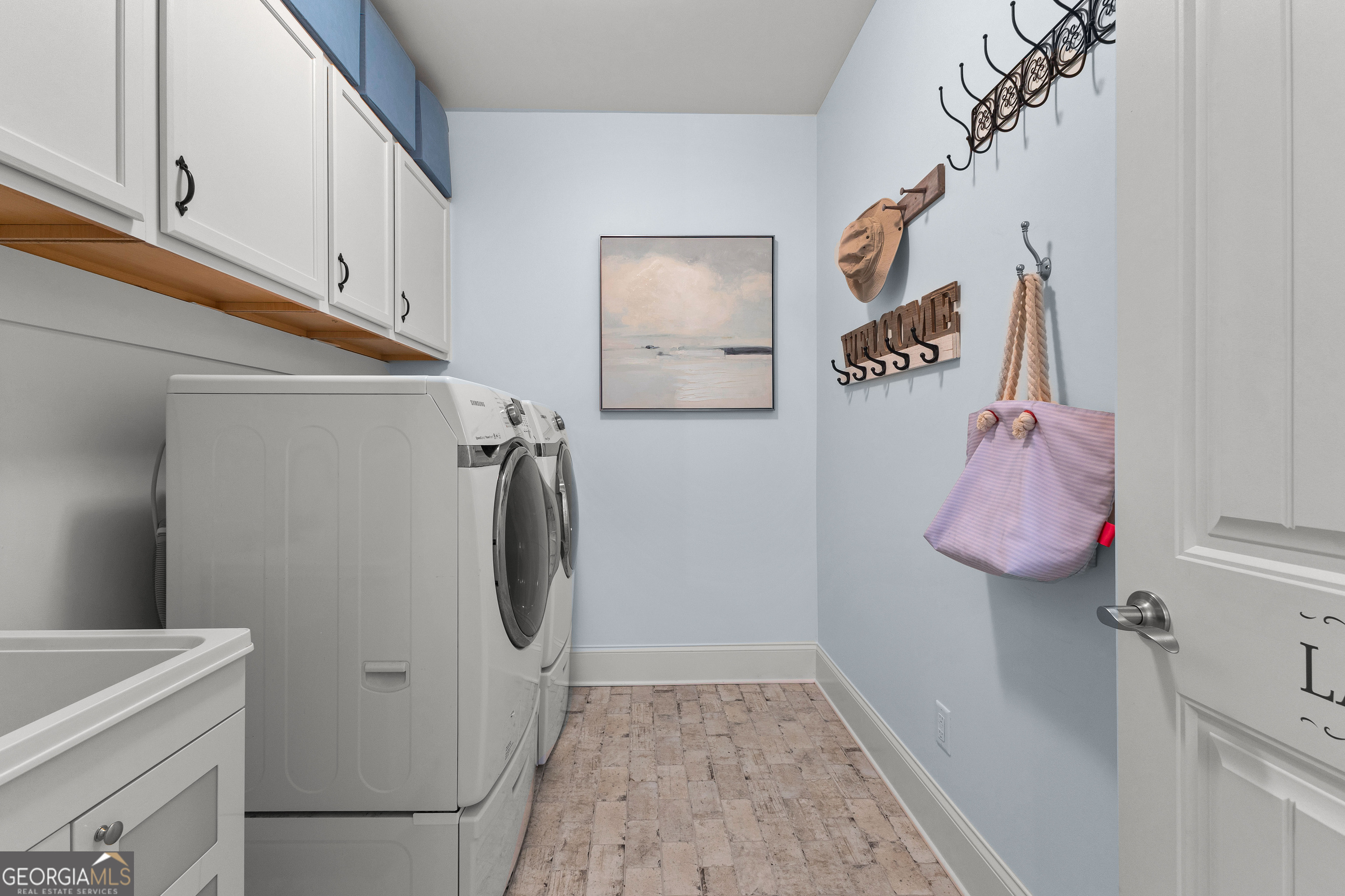 Fayetteville, Georgia 30215, United States, 4 Bedrooms Bedrooms, ,4 BathroomsBathrooms,Residential,Pending,114772