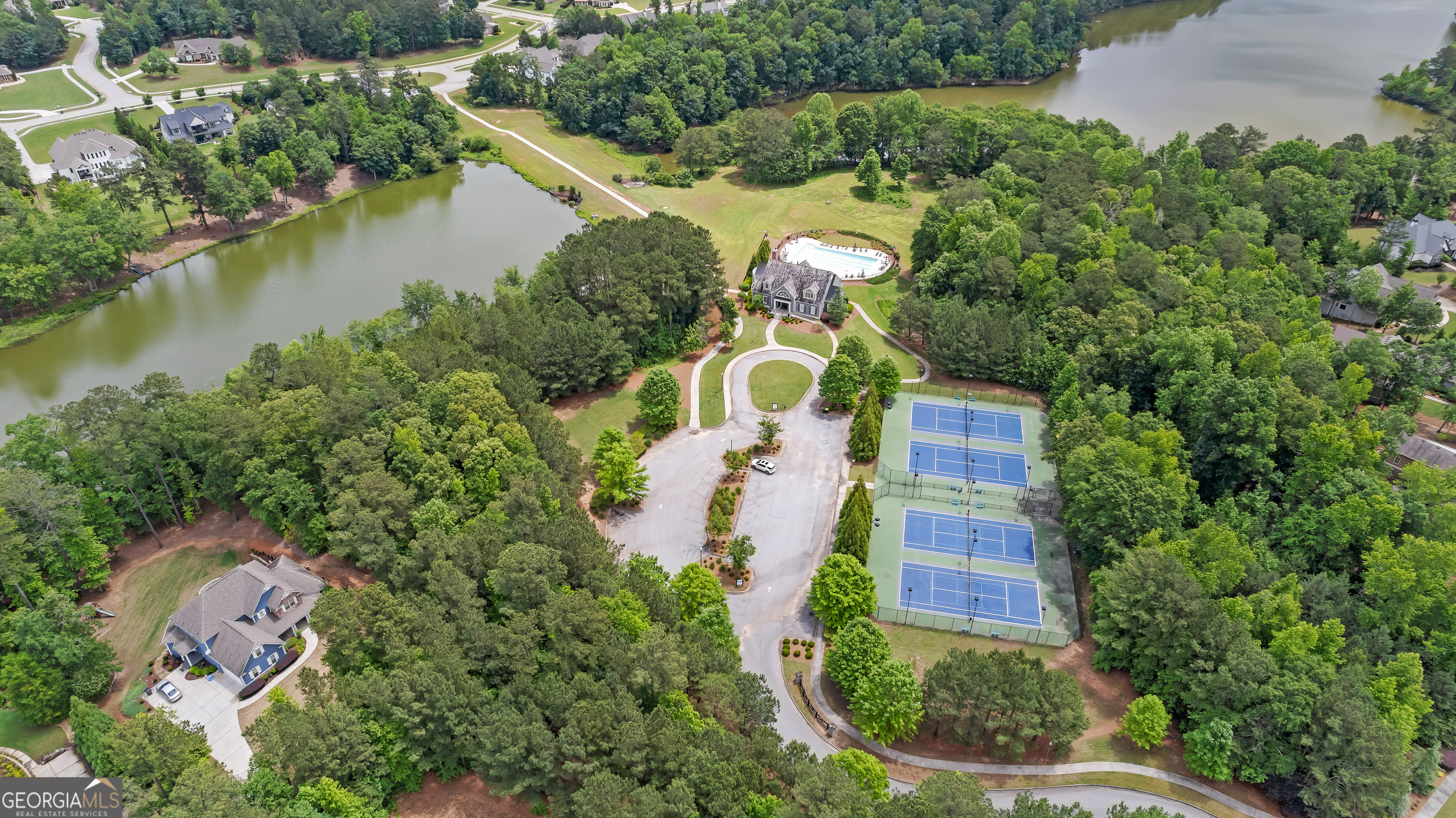 Fayetteville, Georgia 30215, United States, 4 Bedrooms Bedrooms, ,4 BathroomsBathrooms,Residential,Pending,114772