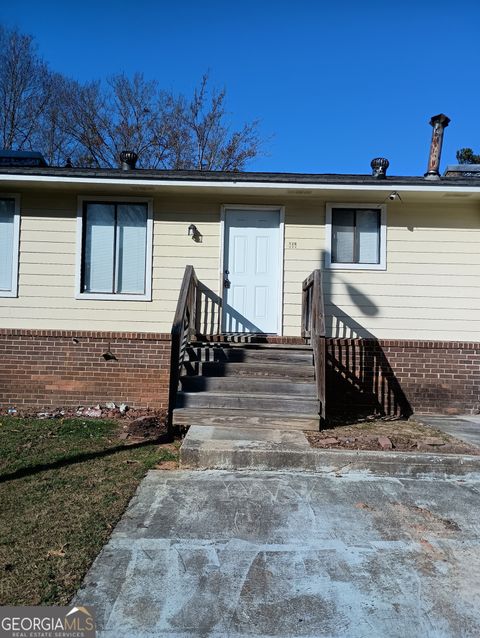 Photo of 728 Dunaire Way, Jonesboro, GA 30238 (MLS # 10698089)